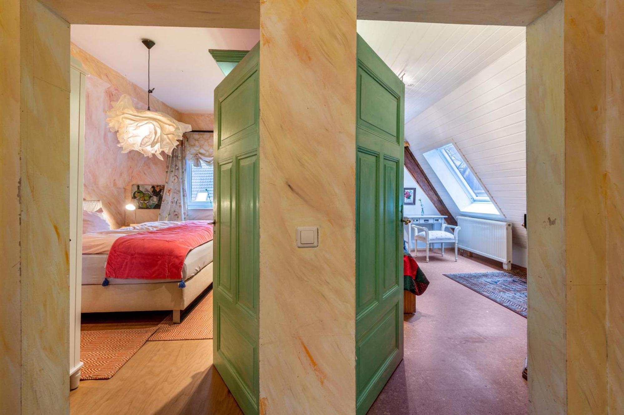 Haus Der Malerin Andrea Gawaz Lägenhet Mullheim  Exteriör bild